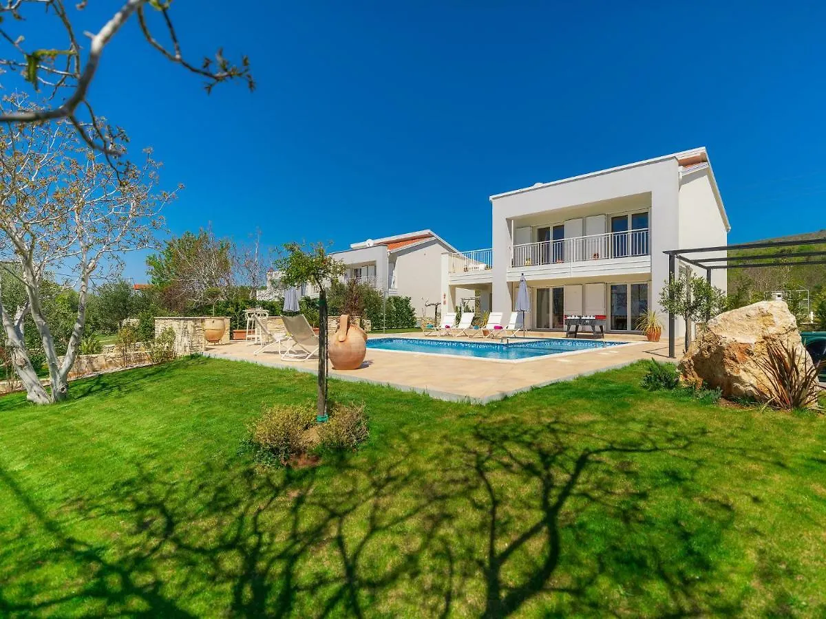 Villa Laura By Interhome Koromačno